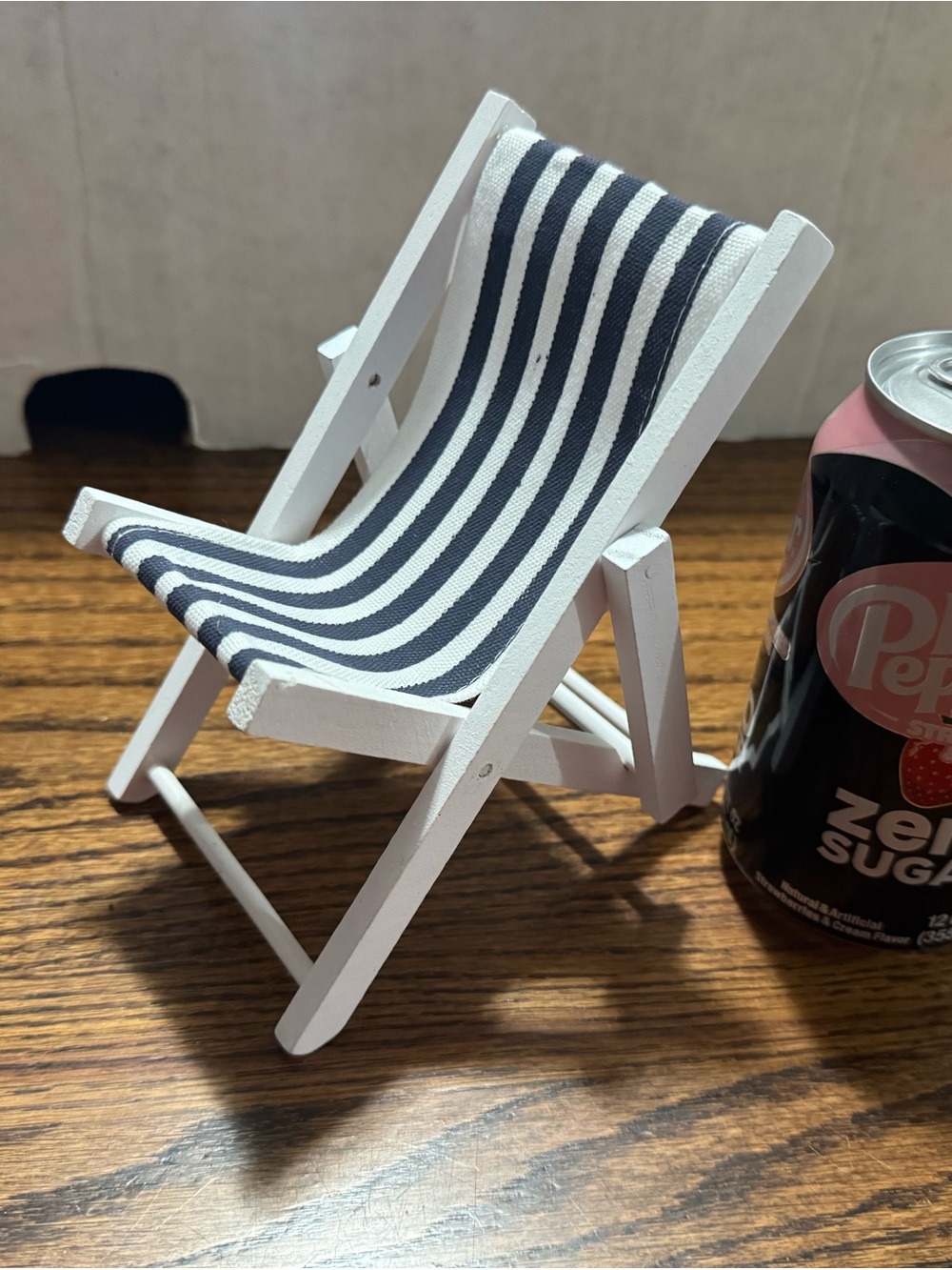 White Mini Deck Chair with Navy Stripe Fabric - Barbie size